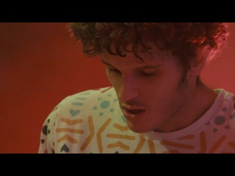 KID SIMIUS DOCUMENTARY (SEASONAL - S04)