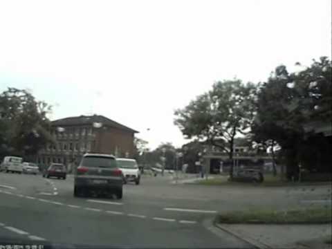 Gefährliche Kreuzung.  Ruhrallee /Westfalenstraße