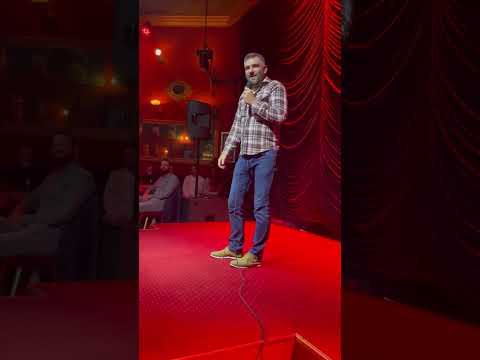 Neša Bridžis - likovi na rejvu 😎