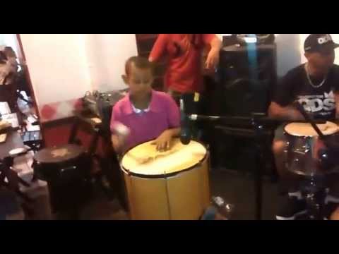 Quarta da Samba 08/10/14 - Part. Dô du Kavaco Ladeira - Especial para crianças