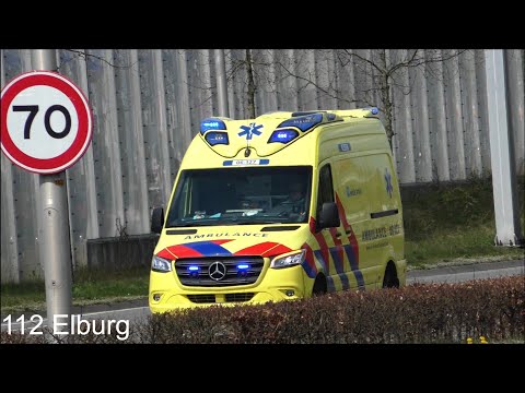 A1 06-127 komt met spoed aan bij het Isala ziekenhuis in Zwolle