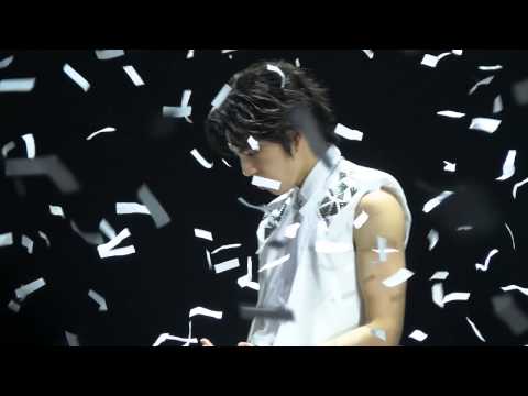 131019 - INFINITE & Confetti ;A; @ OGS Malaysia