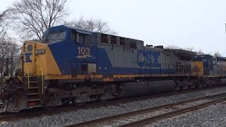 preview picture of video 'CSX 4000 Crossing Hollins Ferry Road'