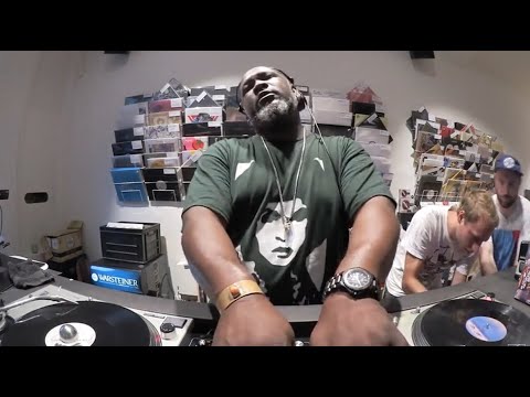 Na Manteiga 064 - Sadar Bahar @ Rush Hour Store