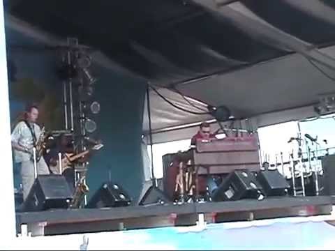 Papa Grows Funk - 4-28-2005 NEW ORLEANS JAZZ & HERITAGE FESTIVAL