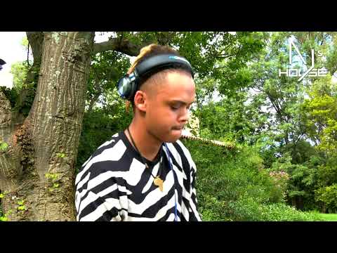 AJ's House #15: Kenza (DJ Mix)