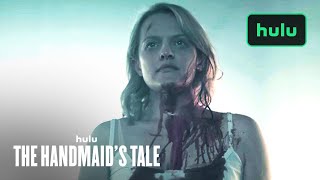 Inside the Episode : June avec Elisabeth Moss, Yvonne Strahovski, Warren Littlefield et Bruce Miller (VO)