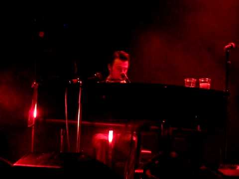 I'm your late night evening prostitute (Tom Waits cover) - Micke from Sweden (Live Rockefeller)