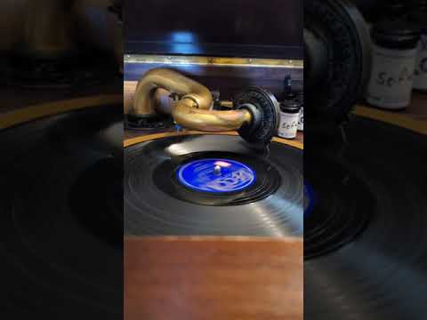 Bugle Call Rag - Zutty Singleton and his Band  Decca Records #3685