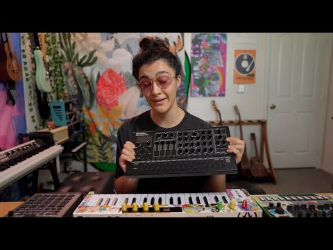 Dear Elektron, This Is the Groovebox We've Always Wanted. // Roland SH-4D