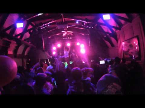 Diamonds on my neck (Promo Video) - Gloominoti