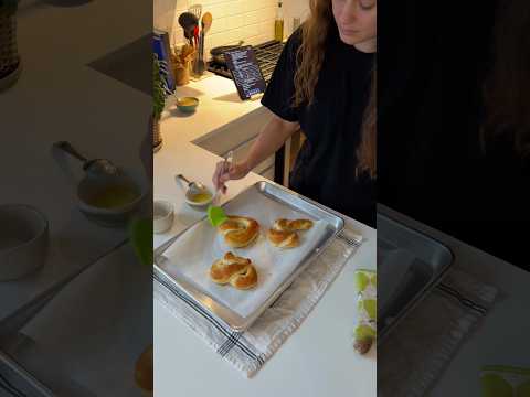 #ad | Messy hands and following recipes... help from Speechify is much appreciated! 🥨