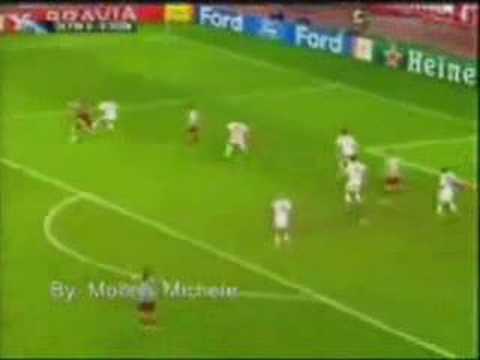 Dribles, gols e lances geniais do futebol mundial