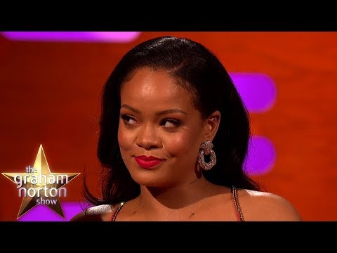 Rihanna: krádeže skleniček a legendární šaty