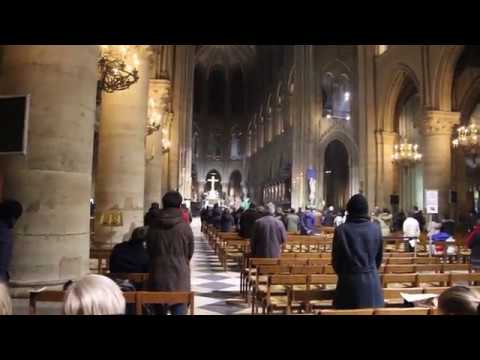 Vésperas em Notre Dame de Paris - Alma Redemptoris Mater