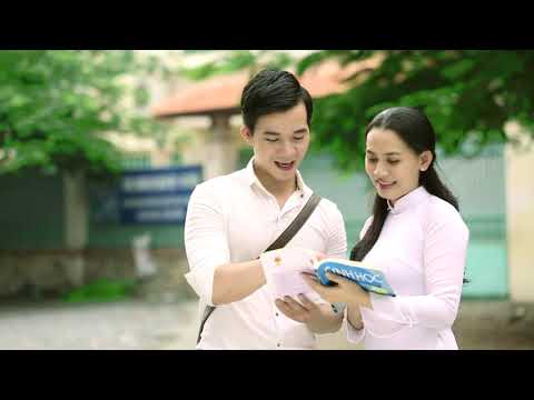 Thể hiện bởi Kim Tuyến
