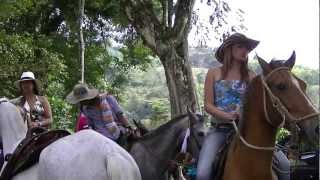 preview picture of video 'horse riding Cordoba. tourism Quindio Colombia,beautiful landscapes and women 14.m2ts'
