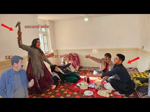 Love and Jealousy:Husband's Anger at Second Wife's Attacks on First Wife After Returning to New Home