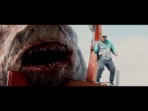 Megalodon Jumps Out Of Water Scene- The Meg(2018)MOVIE CLIP HD