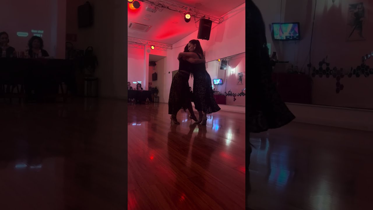 Gaby Mataloni & Luciana Mayumi - Milonga Tanda Mía - Brasil - 2/3