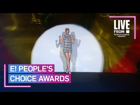 Jeremy Scott Recalls First Time Meeting Fashion Icon Gwen Stefani | E! People’s Choice Awards
