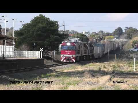 Late running 7MP5 - NR74 NR31 NR7 Stawell Station