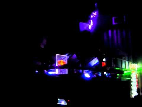 Markus playing Surreal Smoke (Markus Schulz Mashup)@GDJB Bucharest