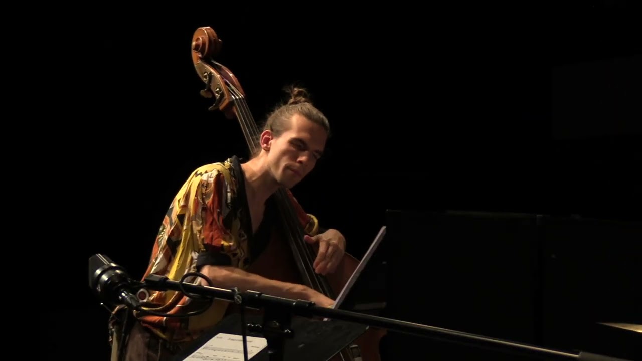 Miłosz Pieczonka "Too Much Of DR" - Berlin Studio Live