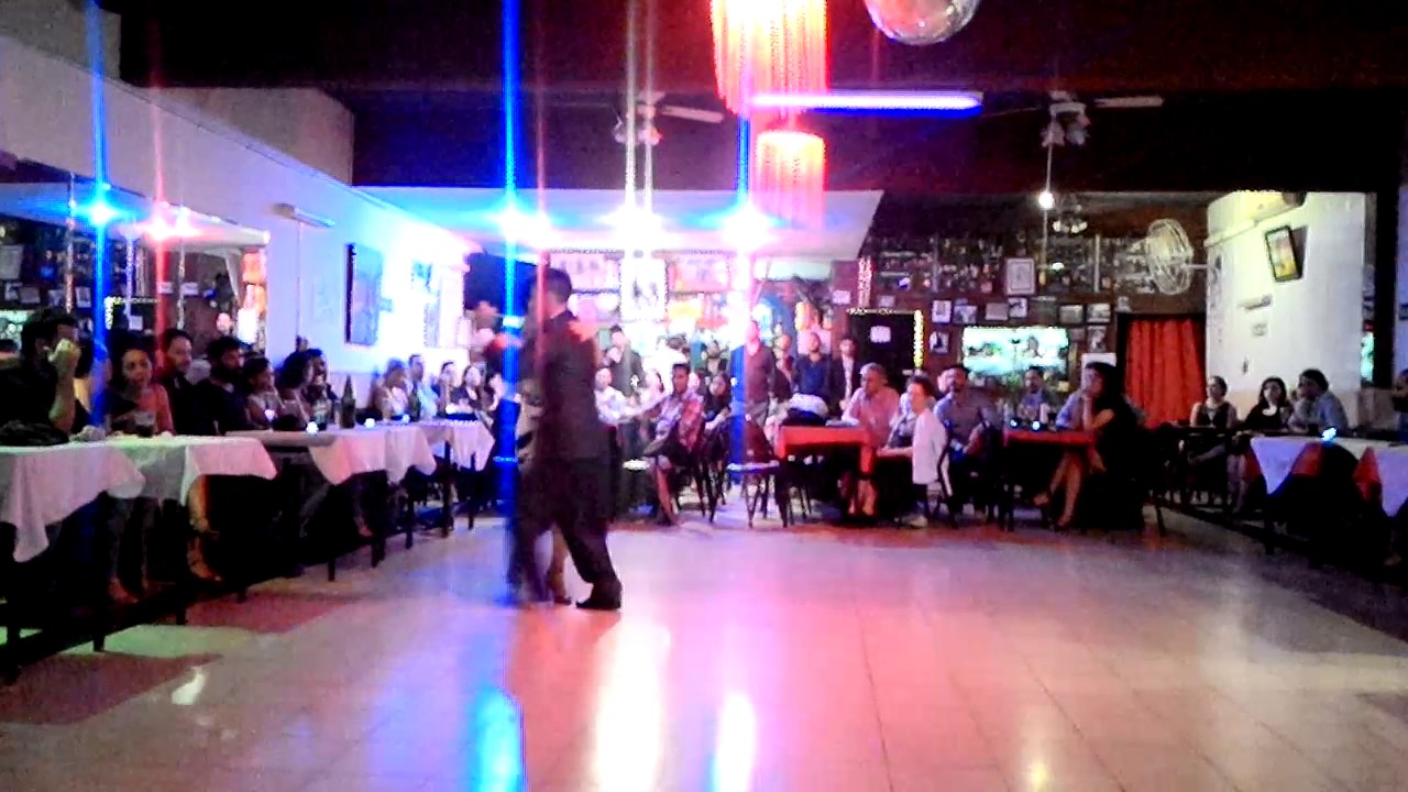 Yasmina Mamana y Krishna Olmedo  5/4/17 video 2