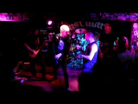 Just Wär feat. Sagvan Tofi - Raid of the crows