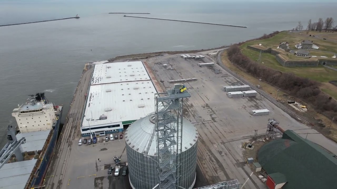 Sukup Commercial Grain Bins