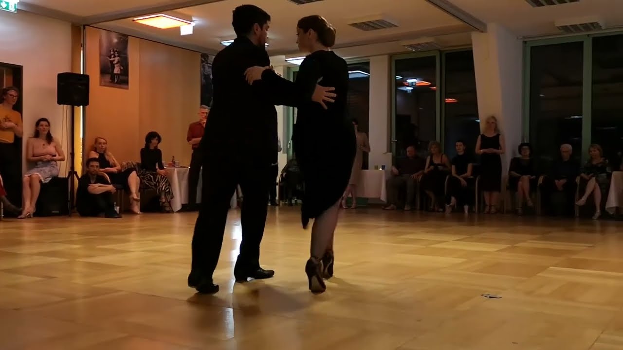Video thumbnail for Ariadna Naveira & Fernando Sanchez at BTM Tango Weekend 2