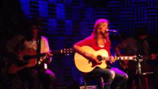 Chely Wright at Joe&#39;s Pub 4 of 6 - Hang out in your heart (ending)