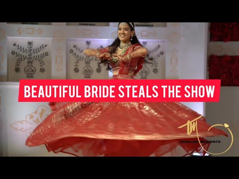Beautiful Bride Steals the Show | Rajvaadi Odhni | By Twirling Moments
