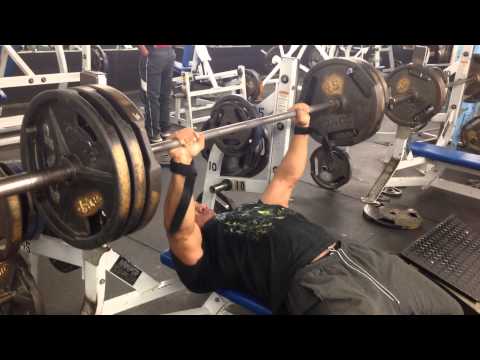 325 bench 20+ reps RAW @ 19yr 250-255