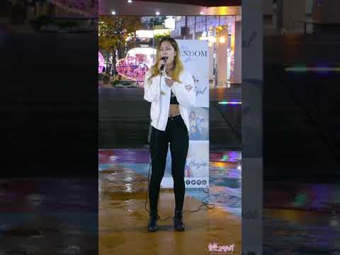 [직캠] fancam 171110 퀸덤(QUEENDOM) 미엘직캠 일산 라페스타 버스킹 - 좋니(윤종신) by 슬픈고양이