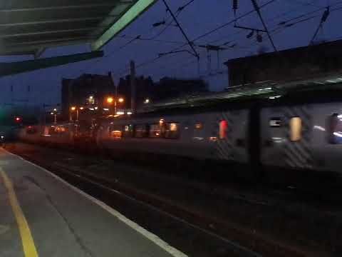 The x2 Class 221 'Super Voyager' Virgin Trains was arrives at Carlisle.