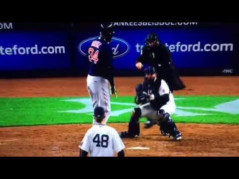 David Ortiz Charges Umpire Yankees Red Sox