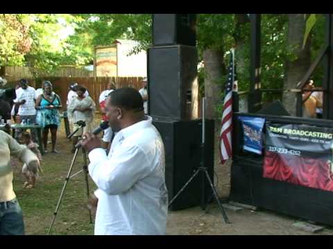 Kenne' Wayne performs @ KJCB 770 AM Radio's "Jazz On the Green" April 9, 2010