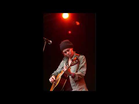 Thumbnail for Anna Ternheim LIVE Luleåkalaset - Luleå Aug-6-2005 [audio] by Broder Daniel