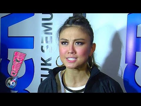 Konser Agnez Mo Hipnotis Penonton - Cumicam 17 Oktober 2015