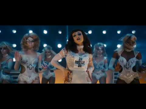Sucker punch - 'Love is the drug', Burlesque style