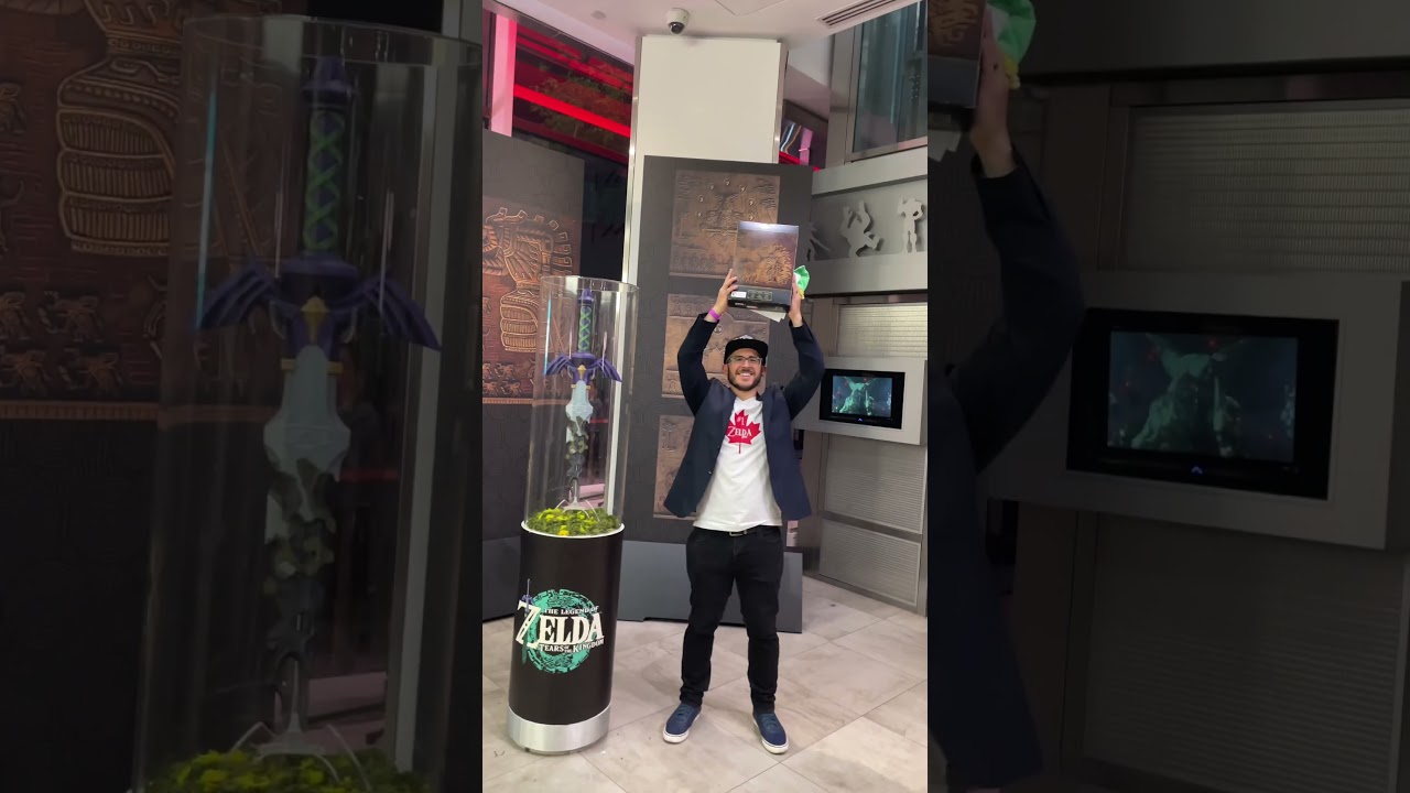 Zelda Tears of the Kingdom Midnight Launch Party at the Nintendo Store in New York #shorts