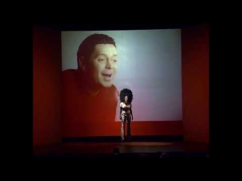 Det brune punktum - Den danske sang er en ung, blond pige