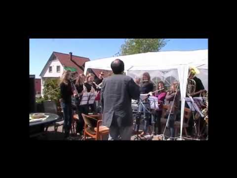 Die Bigband spielt Amazing Grace- Lemgo macht ein Fass auf