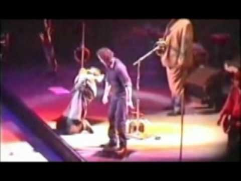 Nils Lofgren guitar solo (taking it easy)