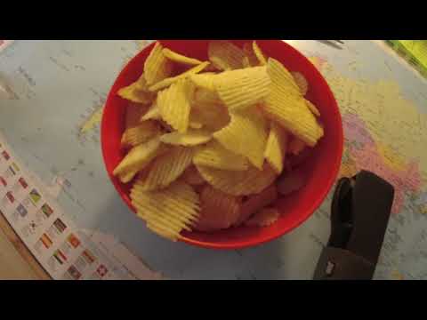 MongoTV_12051 - PENSION KOMMET - Del 1 - Spiser Skål Chips Til MORGENMAD Købt På KREDIT