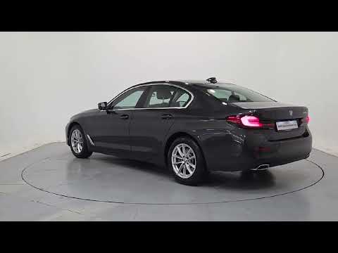 BMW 5-Series 520d SE (MHT) - Image 2