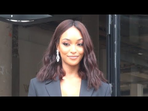 Fashion Week Paris 2019 2020  EXIT  MUGLER