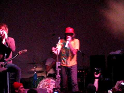 Forever The Sickest Kids - Jingle Bells - Syracuse 12/1/08